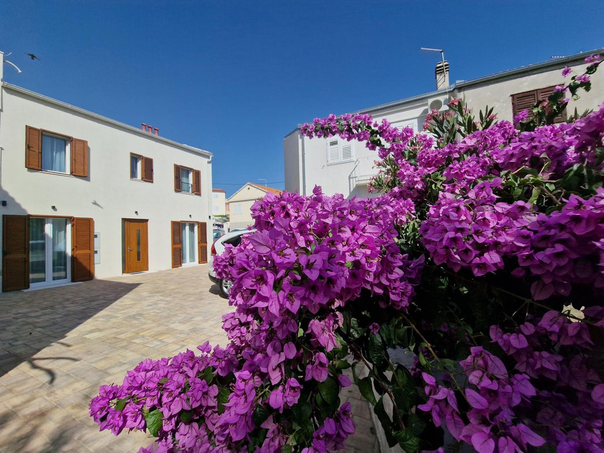 Apartments Miamare Primošten Exterior foto
